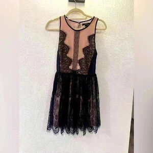 Forever 21 Black Lace Overlay Dress Small Sleeveless Nude Lining Back Party Top